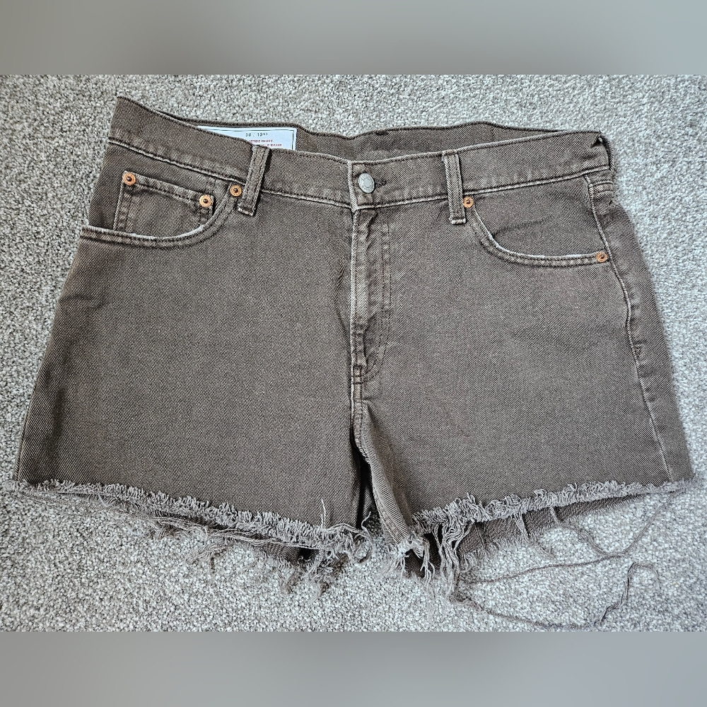 30 / 10R Gap 3" Inseam Taupe Denim Jean Shorts Raw Hem 100% Cotton